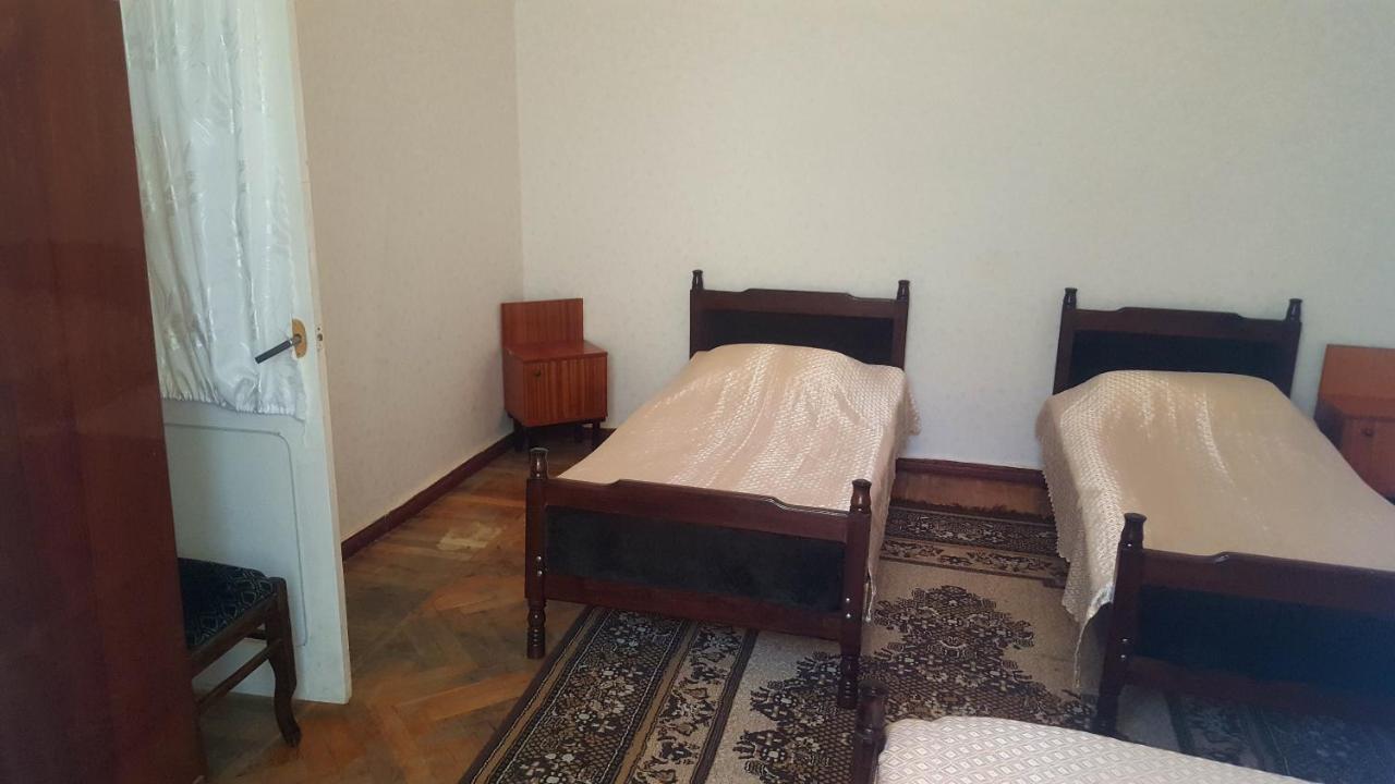 Firuza Hostel Borjomi Ngoại thất bức ảnh