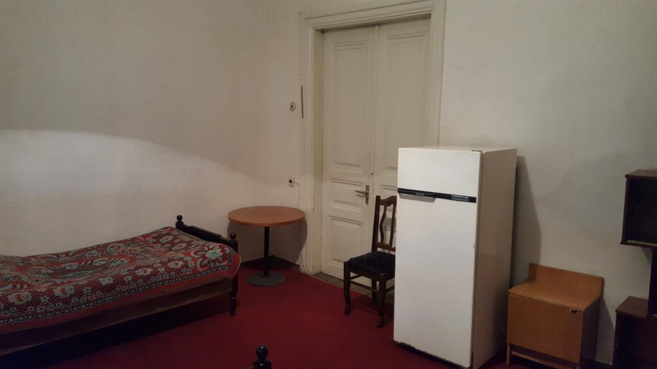 Firuza Hostel Borjomi Ngoại thất bức ảnh